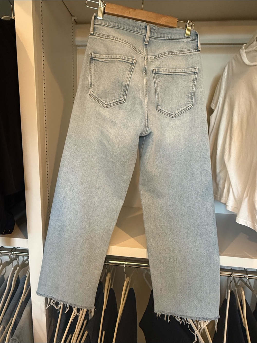 Agolde Light Blue High-Rise Cropped Wide-Leg Jeans - Picture 5 of 7